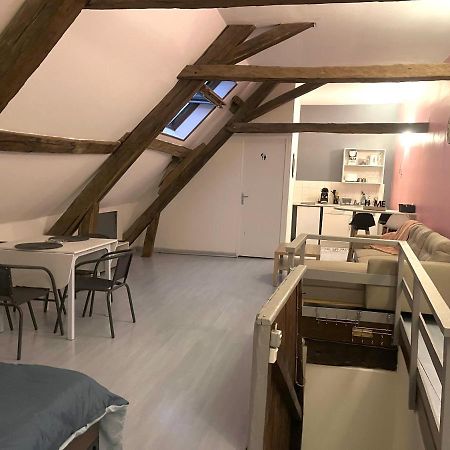 Chablis: Grand Studio En Plein Centre Ville Esterno foto